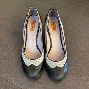 Miz Mooz Grey Spectator Wedge Size 8.5